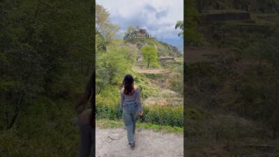 まるでジブリの世界へ”天空の城跡”